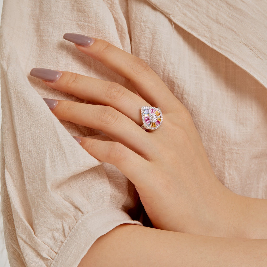 [Clover Jewelry]エレガント カラフル ウォータードロップ型 宴会リング