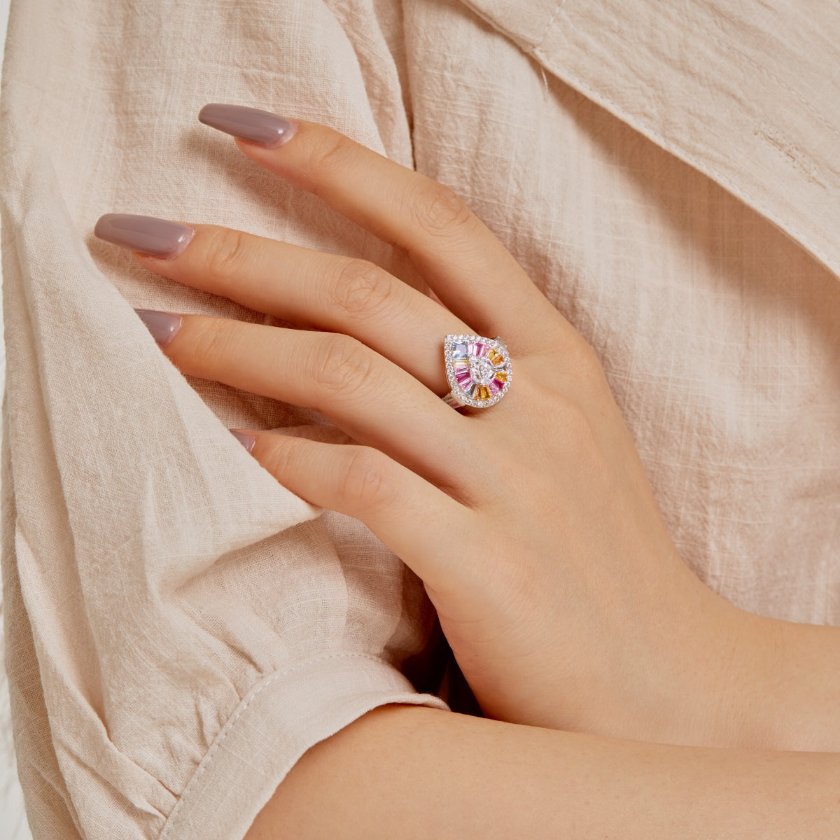 [Clover Jewelry]エレガント カラフル ウォータードロップ型 宴会リング