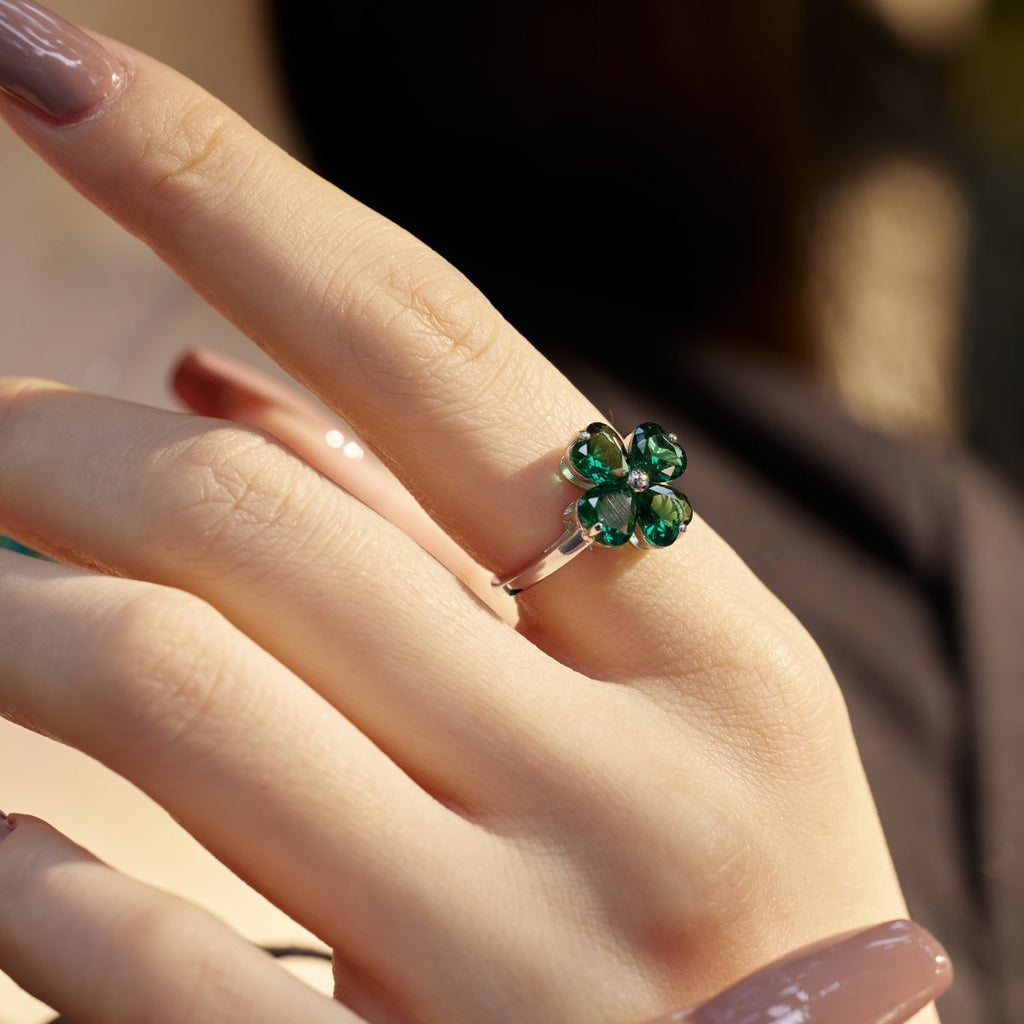 [Clover Jewelry]Herzförmiger vierblättriger Kleeblatt-Kugelring