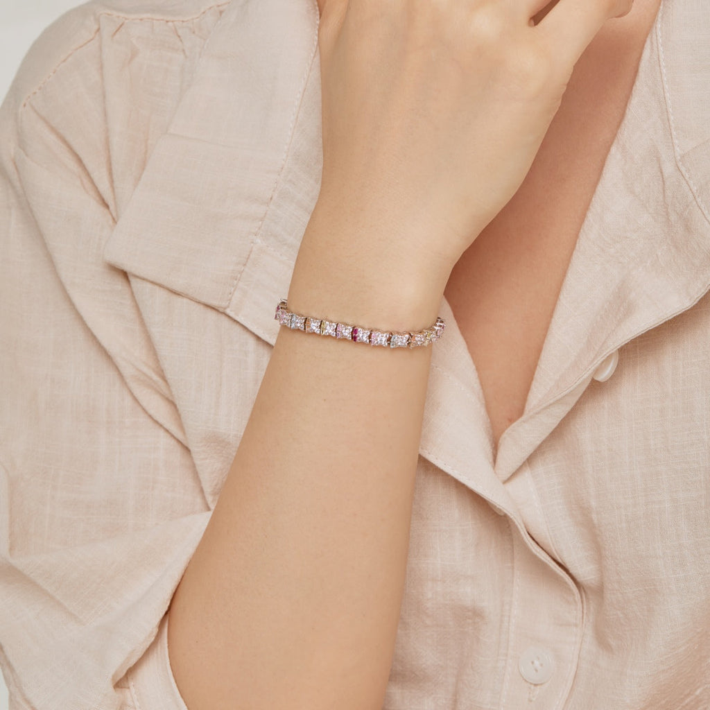[Clover Jewelry]ユニークなカラフルな花型デイリーブレスレット
