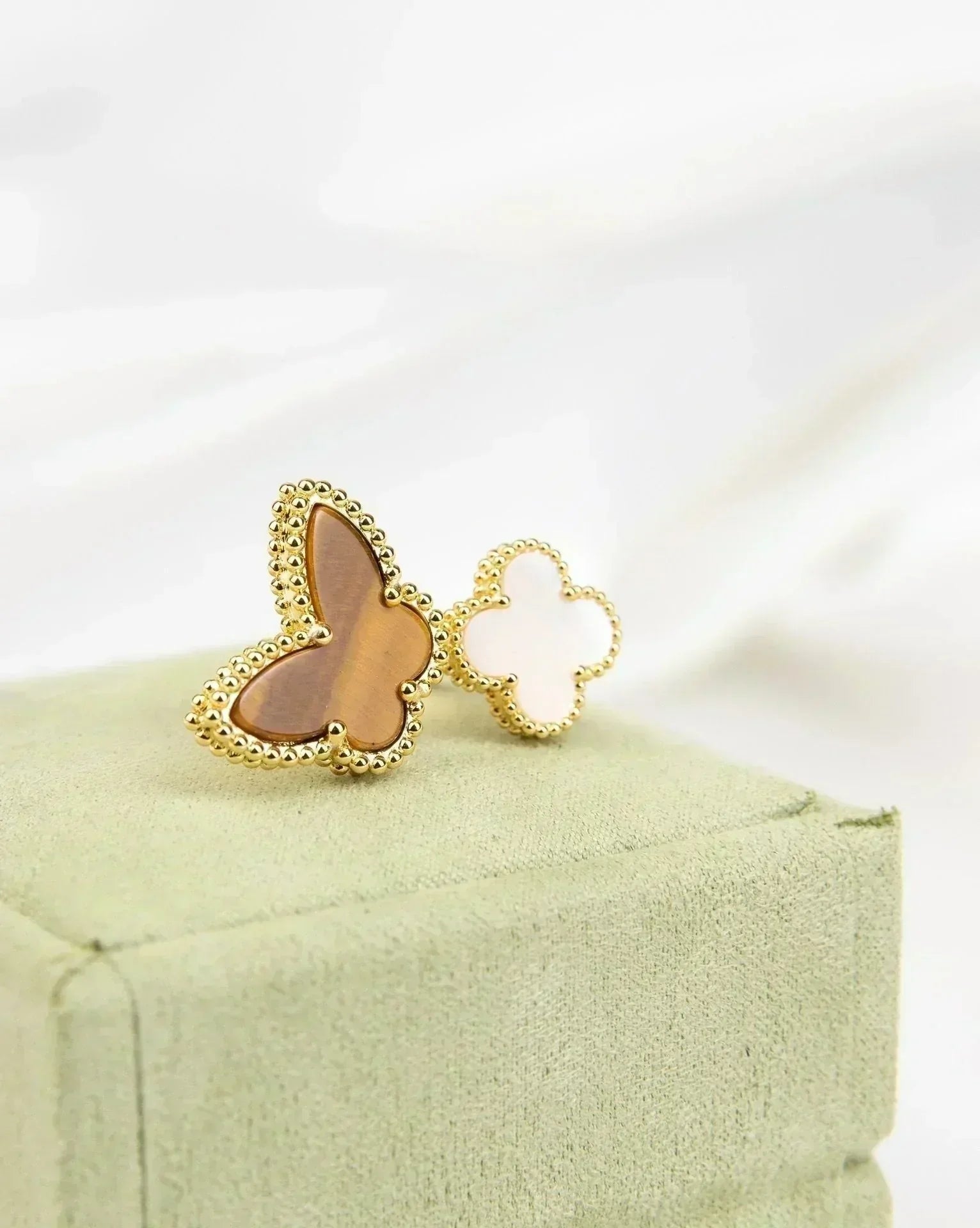 [Clover Jewelry]LUCKY BETWEEN THE FINGER RING