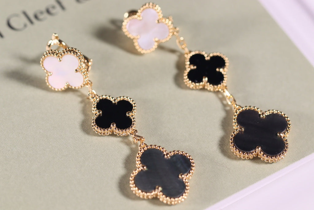 [Clover Jewelry]CLOVER EARRINGS GOLD ONYX MOP 3 MOTIF