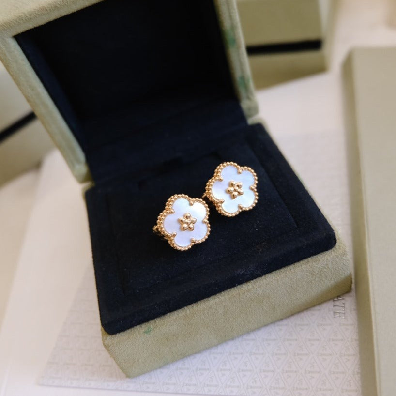 [Clover Jewelry]LUCKY WHITE MOP EARRINGS