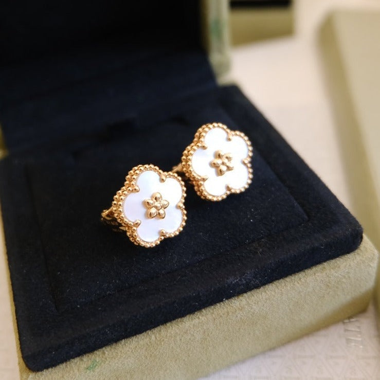 [Clover Jewelry]LUCKY WHITE MOP EARRINGS