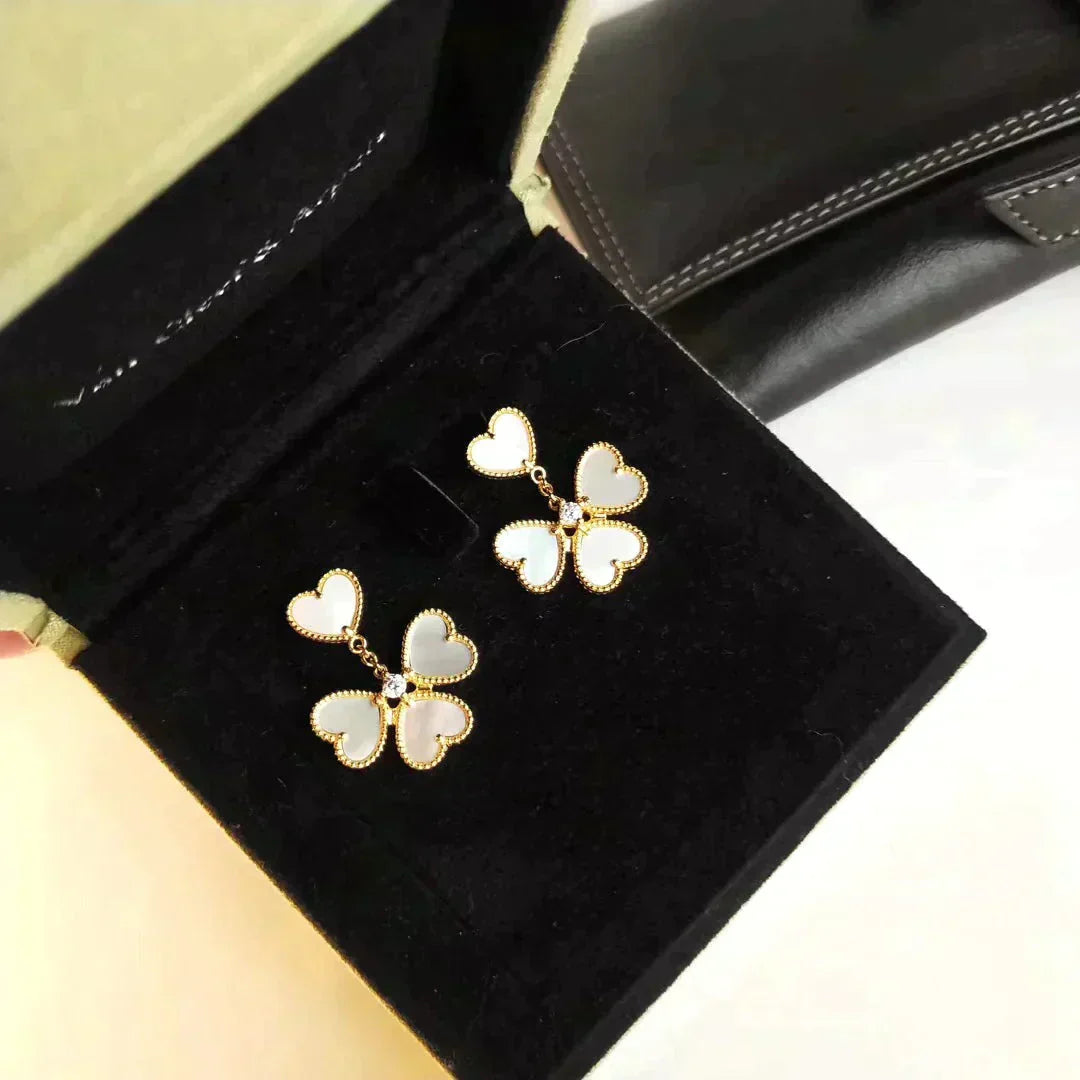 [Clover Jewelry]KLEEBESCHMUCK SÜSSE WEISSE MOP-OHRRINGE