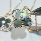 [Clover Jewelry]CLOVER 15MM DIAMOND AND MOTHER-OF-GREY NECKLACE