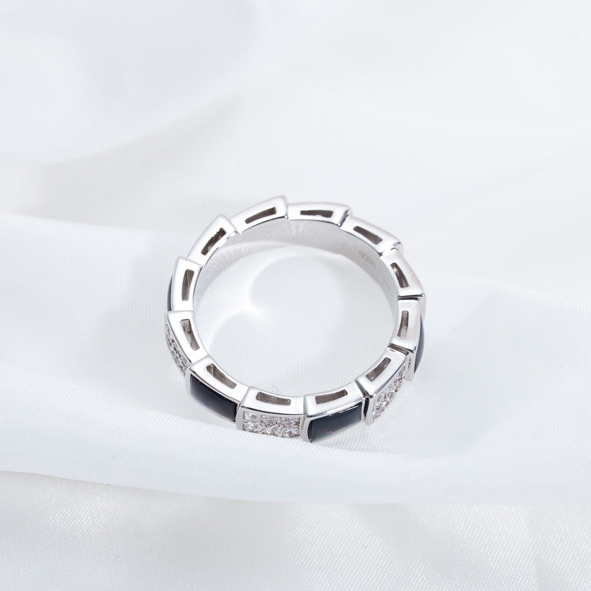 [Clover Jewelry]SERPENTI RING SILBER DIAMANT SCHWARZER PERLMUTT 4MM