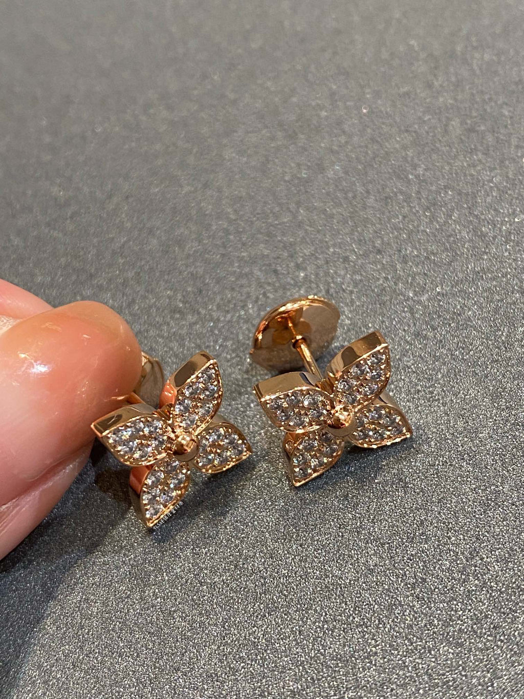 [Clover Jewelry]STAR DIAMOND EARRINGS