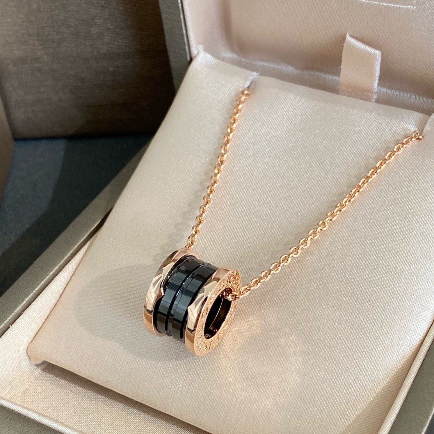 [Clover Jewelry]ZERO 1 BLACK CERAMIC PINK GOLD NECKLACE