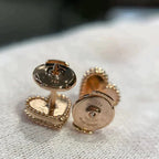 [Clover Jewelry]HEART CARNELIAN STUD EARRINGS