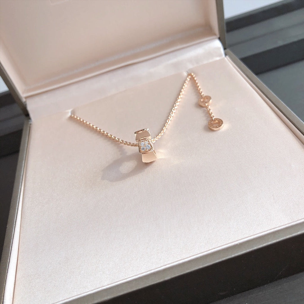 [Clover Jewelry]セルペンティ ペンダント ダイヤモンド ピンクゴールド ネックレス