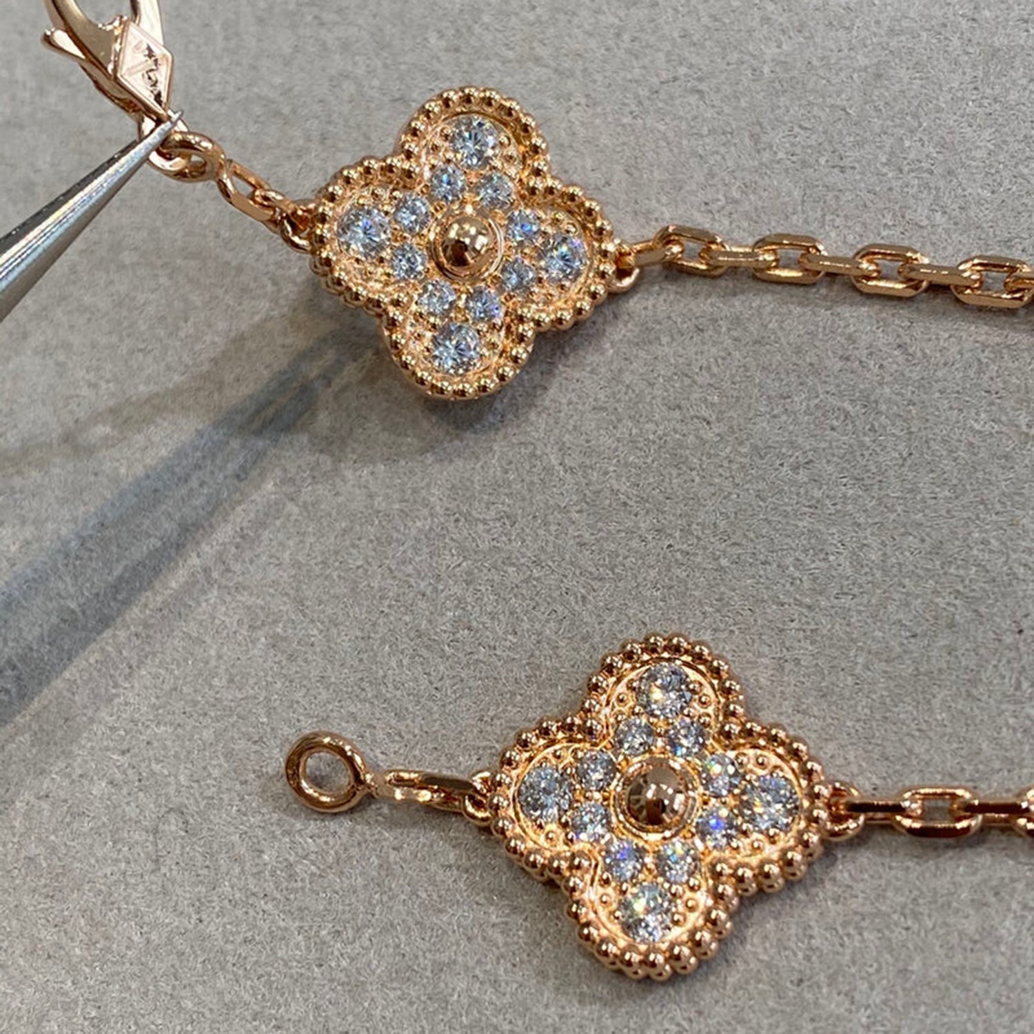 [Clover Jewelry]CLOVER 5 MOTIFS  FULL DIAMOND BRACELET