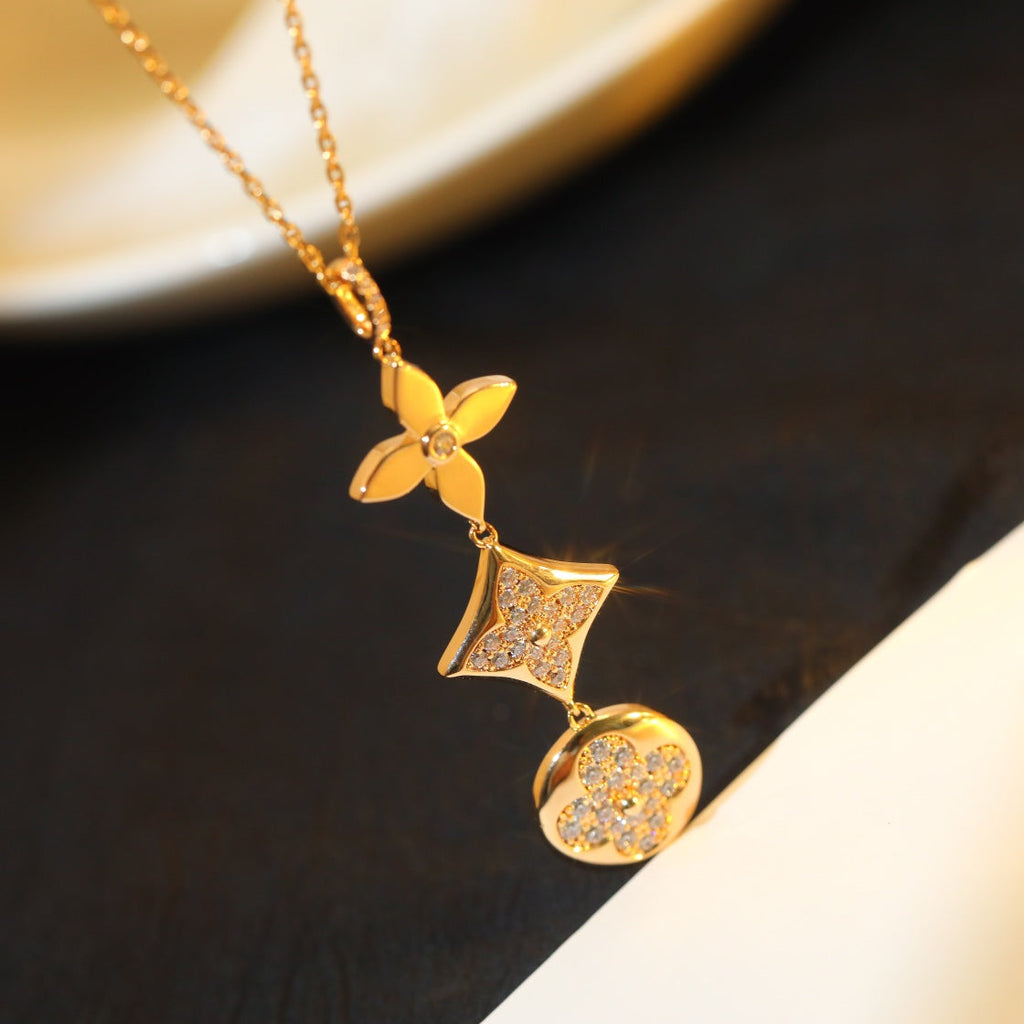 [Clover Jewelry]星と太陽のダイヤモンドピンクゴールドネックレス