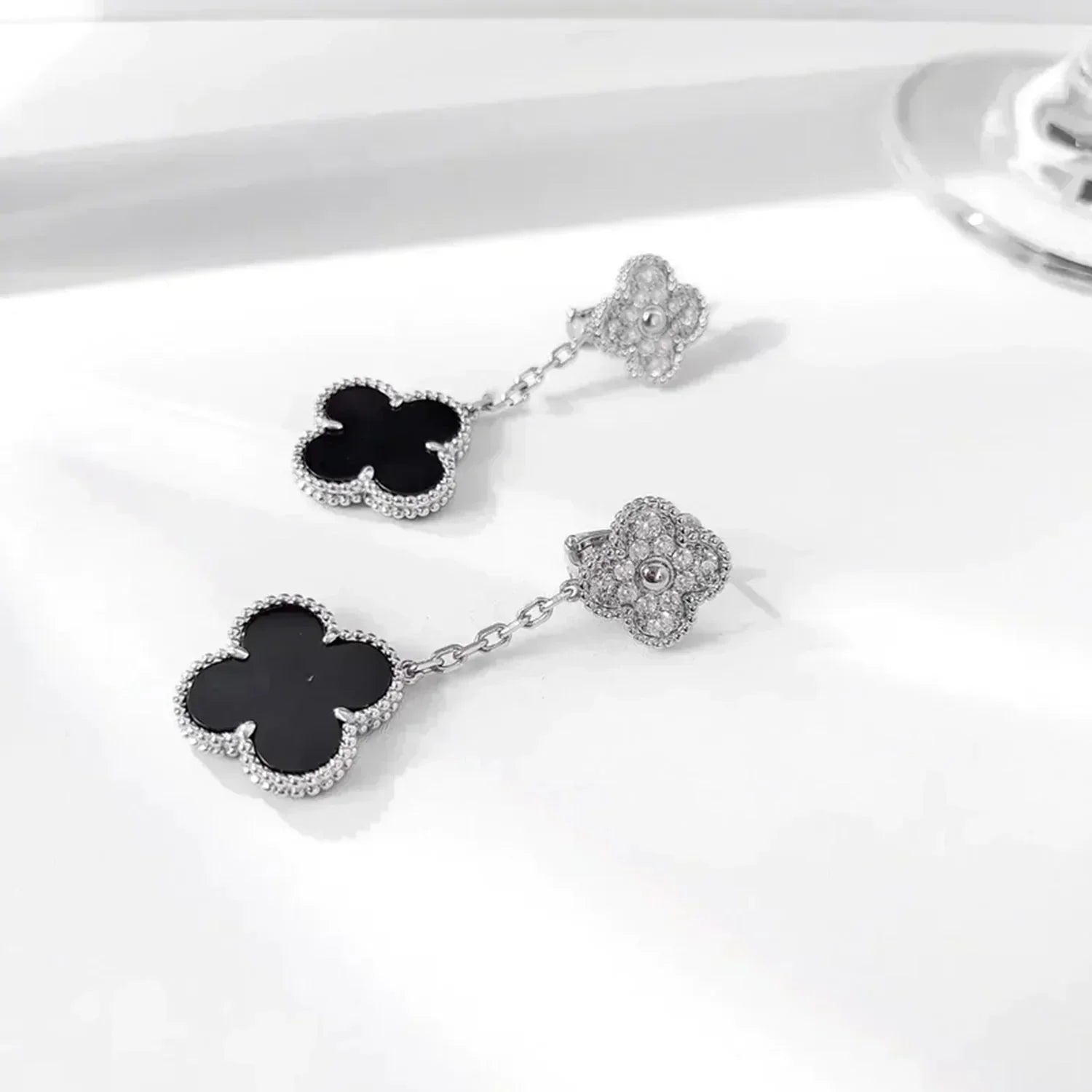 [Clover Jewelry]CLOVER 2 MOTIFS  DIAMOND ONYX EARRINGS SILVER