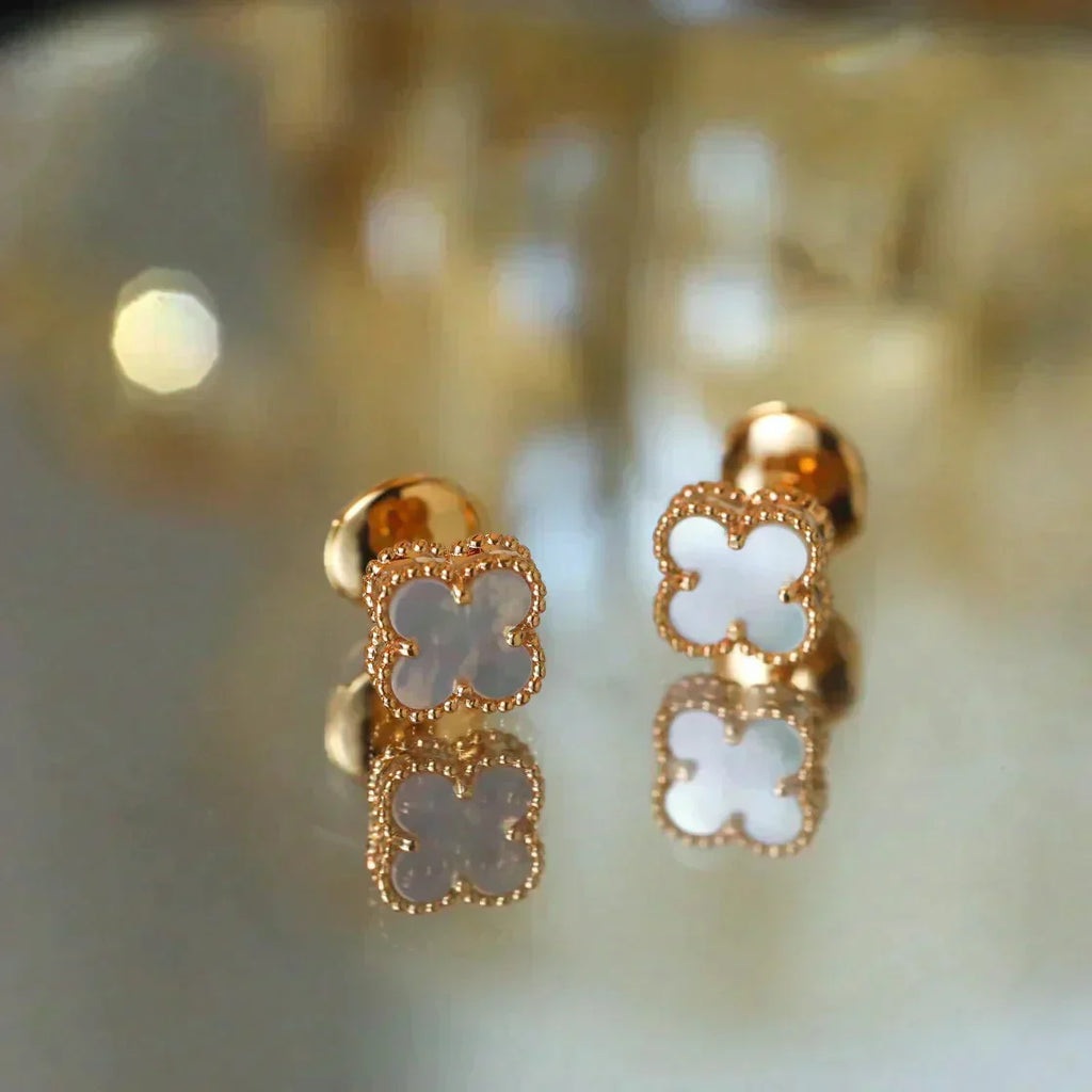 [Clover Jewelry]CLOVER MINI 9.5MM WEISSE PERLMUTT OHRRINGE