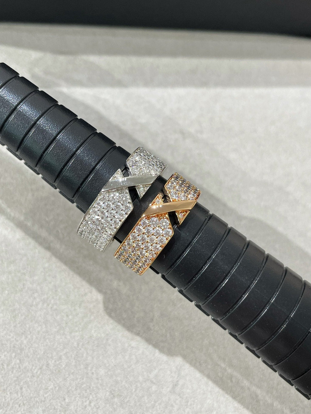 [Clover Jewelry]LIENS EVIDENCE  DIAMOND PAVED RING