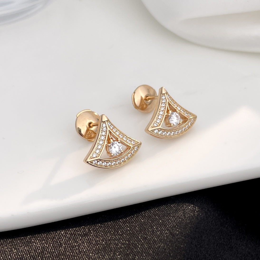 [Clover Jewelry]DREAM MINI DIAMOND STUD EARRINGS