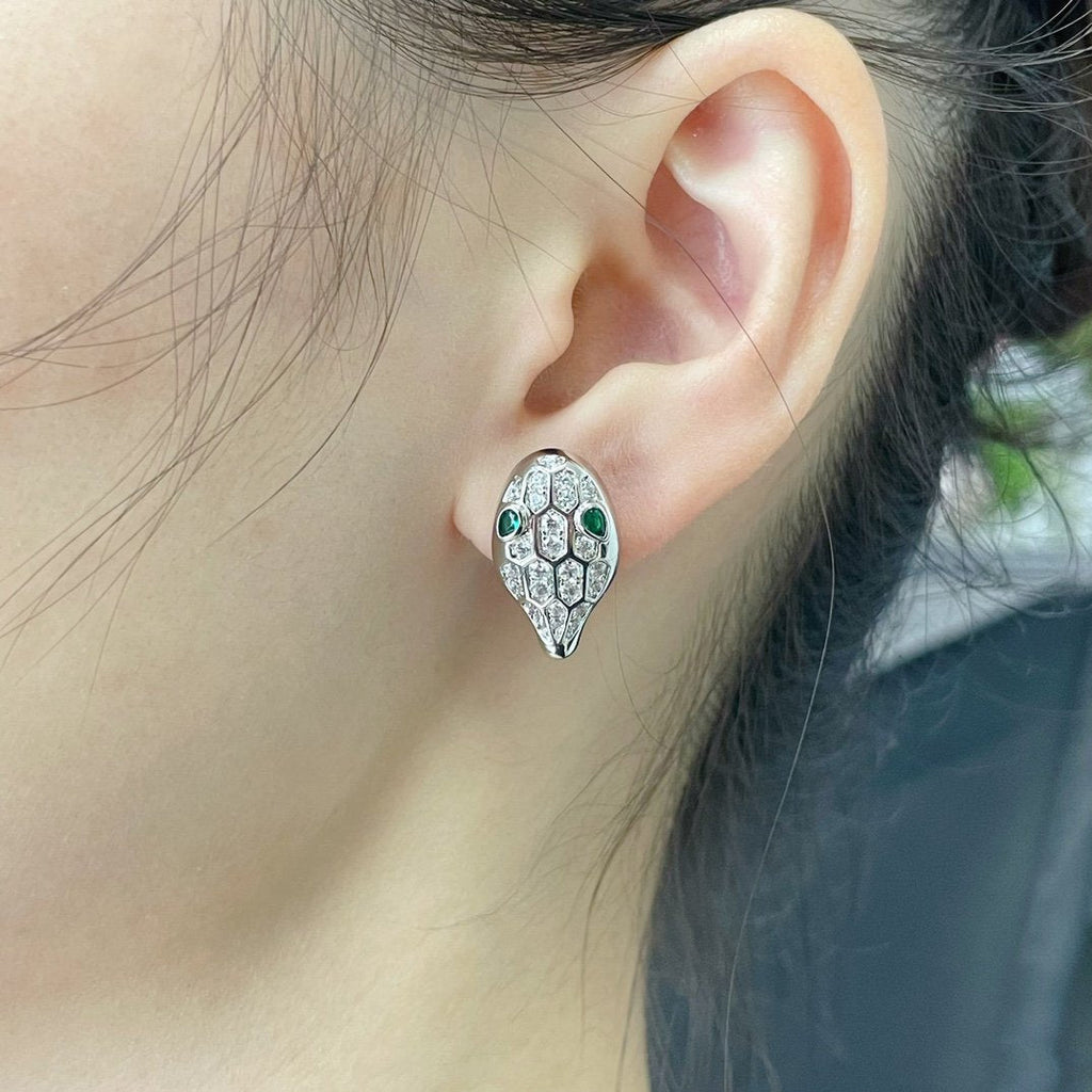 [Clover Jewelry]SERPENT DIAMOND STUD EARRINGS