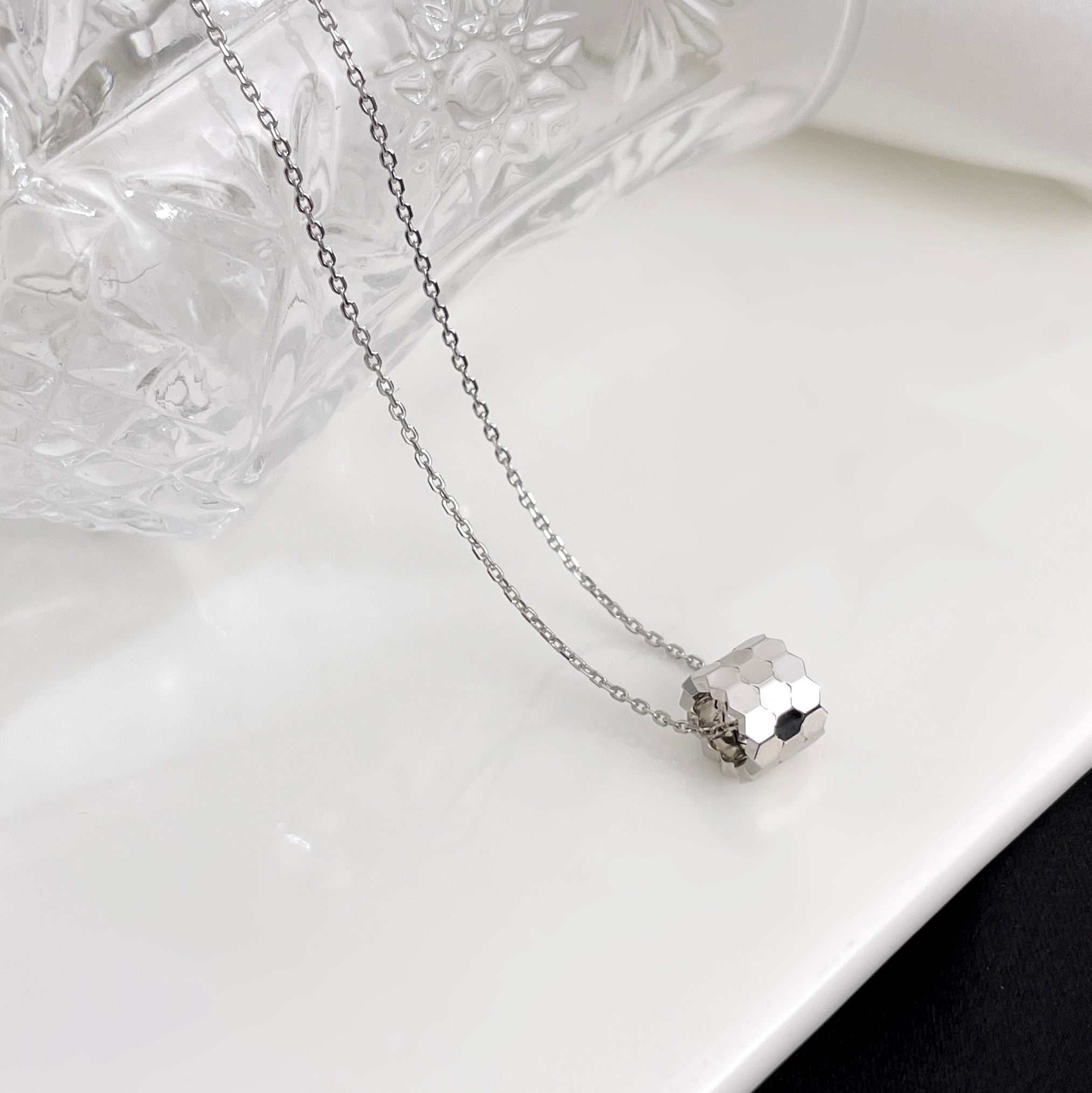 [Clover Jewelry]BEE MINI NECKLACE