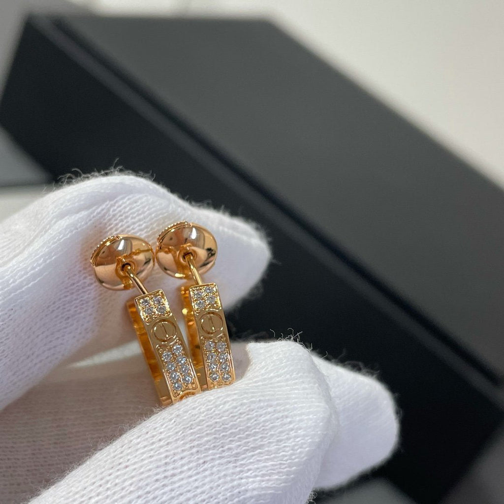 [Clover Jewelry]LOVE DIAMOND PINK GOLD HOOP EARRINGS