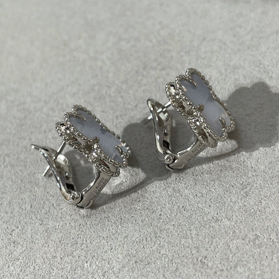 [Clover Jewelry]CLOVER CHALCEDONY SILVER STUD EARRINGS