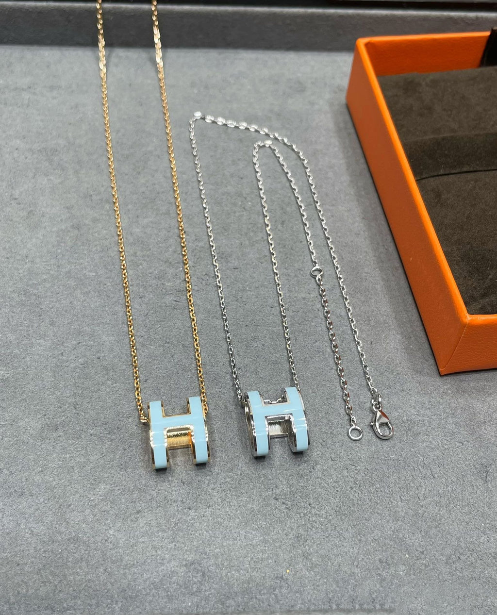 [Clover Jewelry]POP H SKY BLUE NECKLACE