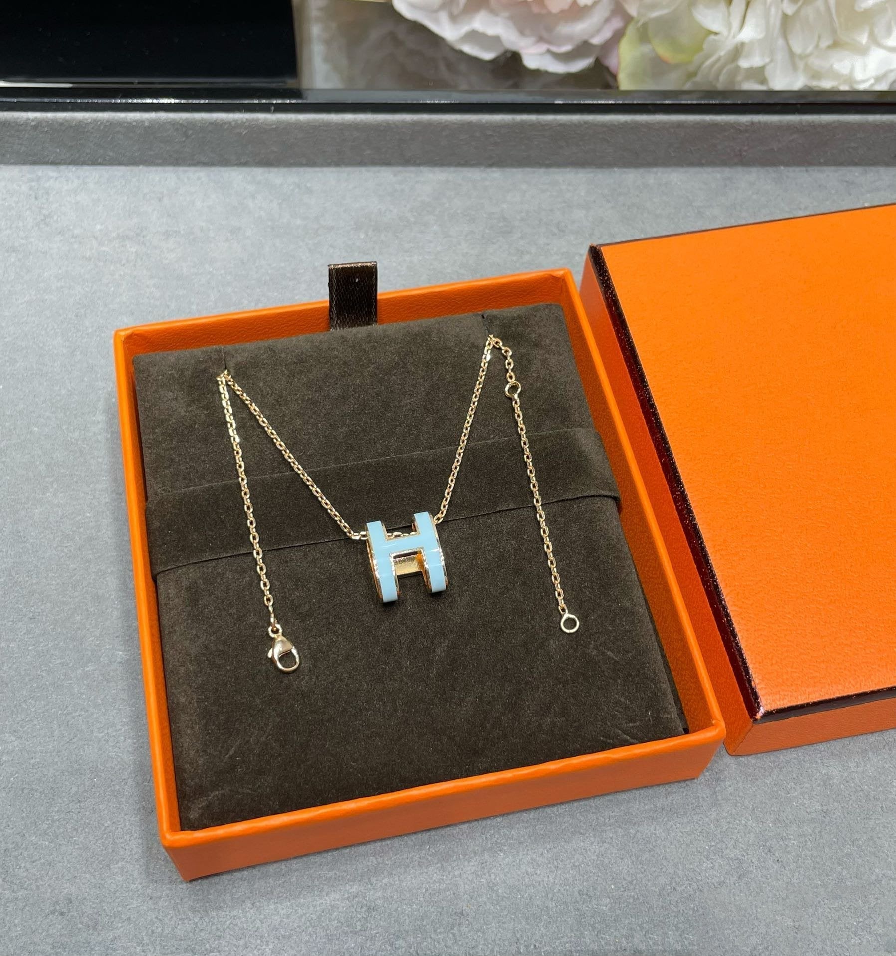 [Clover Jewelry]POP H SKY BLUE NECKLACE