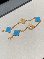 ```json
[
  {
    "translatedText": "[Clover Jewelry]CLOVER 5 MOTIVE BLAUER CHALZEDON DIAMANT GOLDARMREIF"
  }
]
```