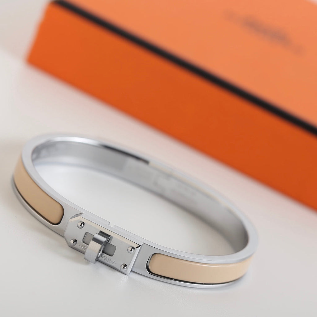 [Clover Jewelry]HM KELLY BEIGE BRACELET
