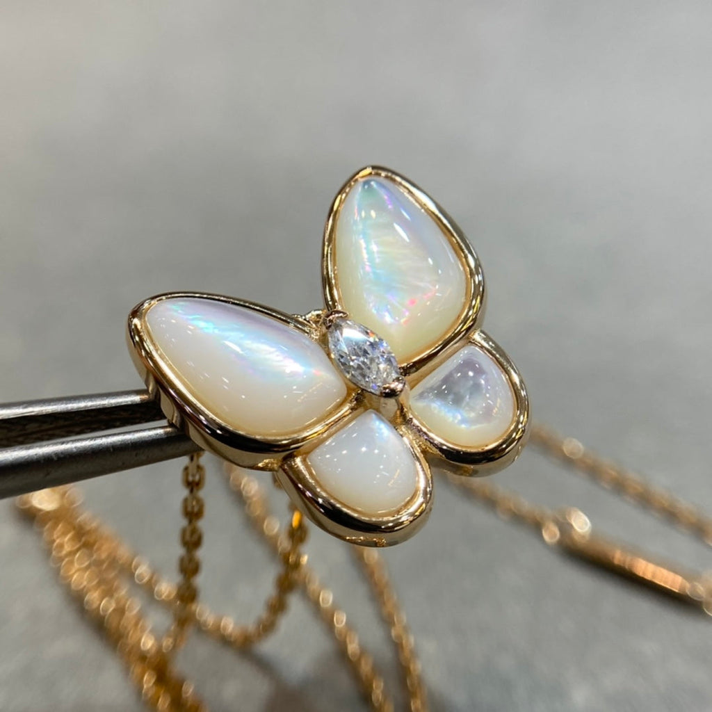 [Clover Jewelry]SCHMETTERLING PERLMUTT DIAMANT HALSKETTE