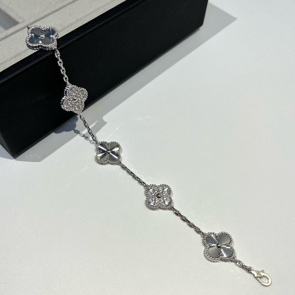 [Clover Jewelry]CLOVER 5 MOTIVE SILBER DIAMANT ARMBAND