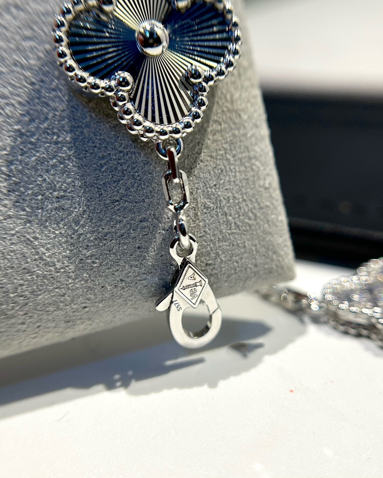 [Clover Jewelry]CLOVER 5 MOTIVE SILBER DIAMANT ARMBAND