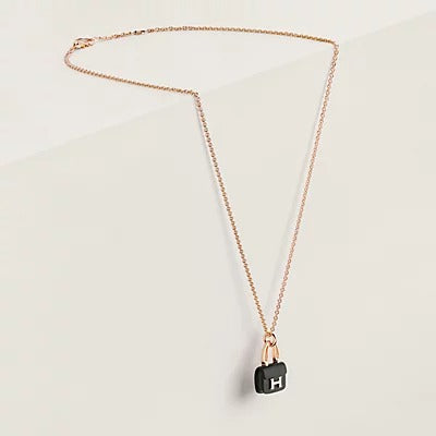 {"product_name": "[Clover Jewelry] Damen HM Amulette Constance Anhänger Halskette"}