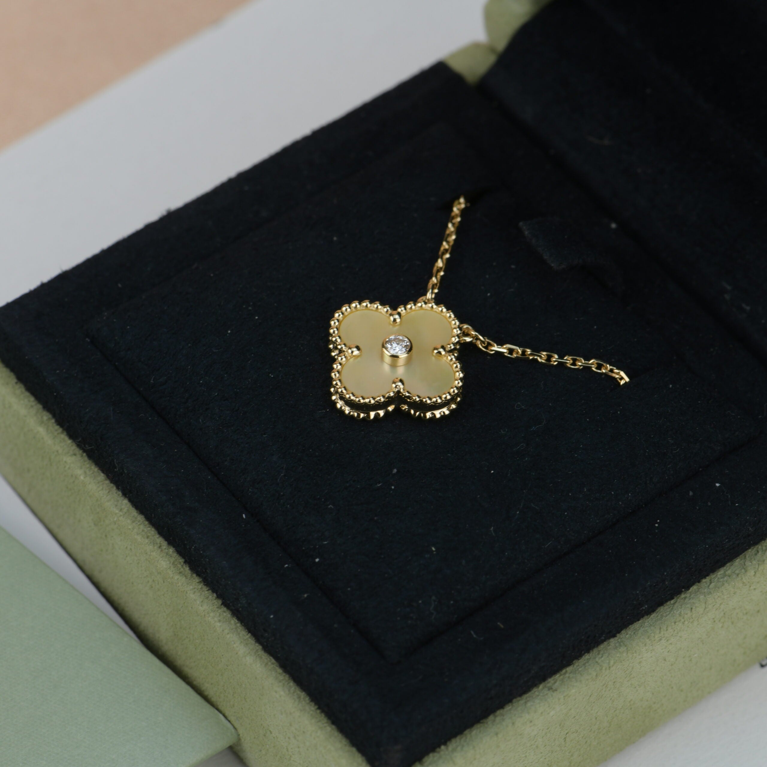 [Clover Jewelry]CLOVER 15MM DIAMOND GOLD MOTHER OF PEARL NECKLACE
