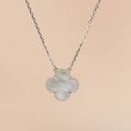 [Clover Schmuck]CLOVER 15MM WEISSE PERLMUTT SILBER
