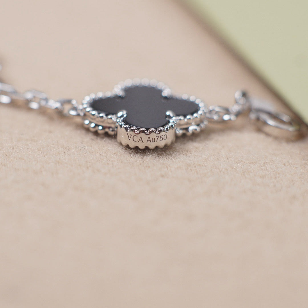 [Clover Jewelry]CLOVER 5 MOTIF ONYXS  BRACELET SILVER