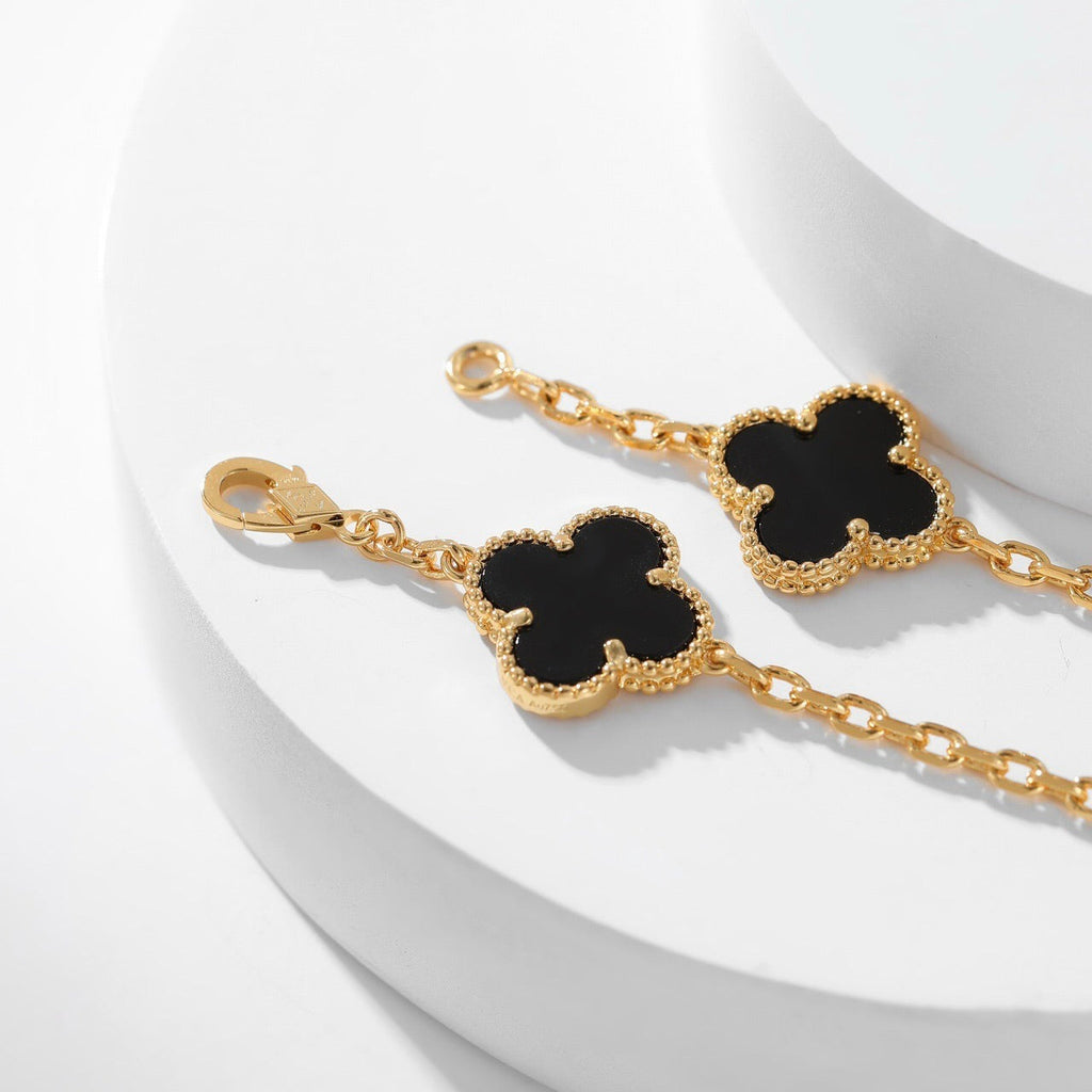 [Clover Jewelry]CLOVERS THE 10-MOTIFS ONYX NECKLACE