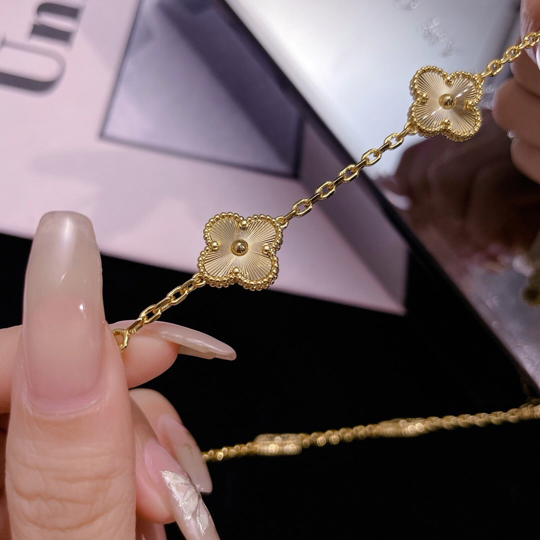 [Clover Jewelry]CLOVERS THE 10-MOTIFS LASER NECKLACE