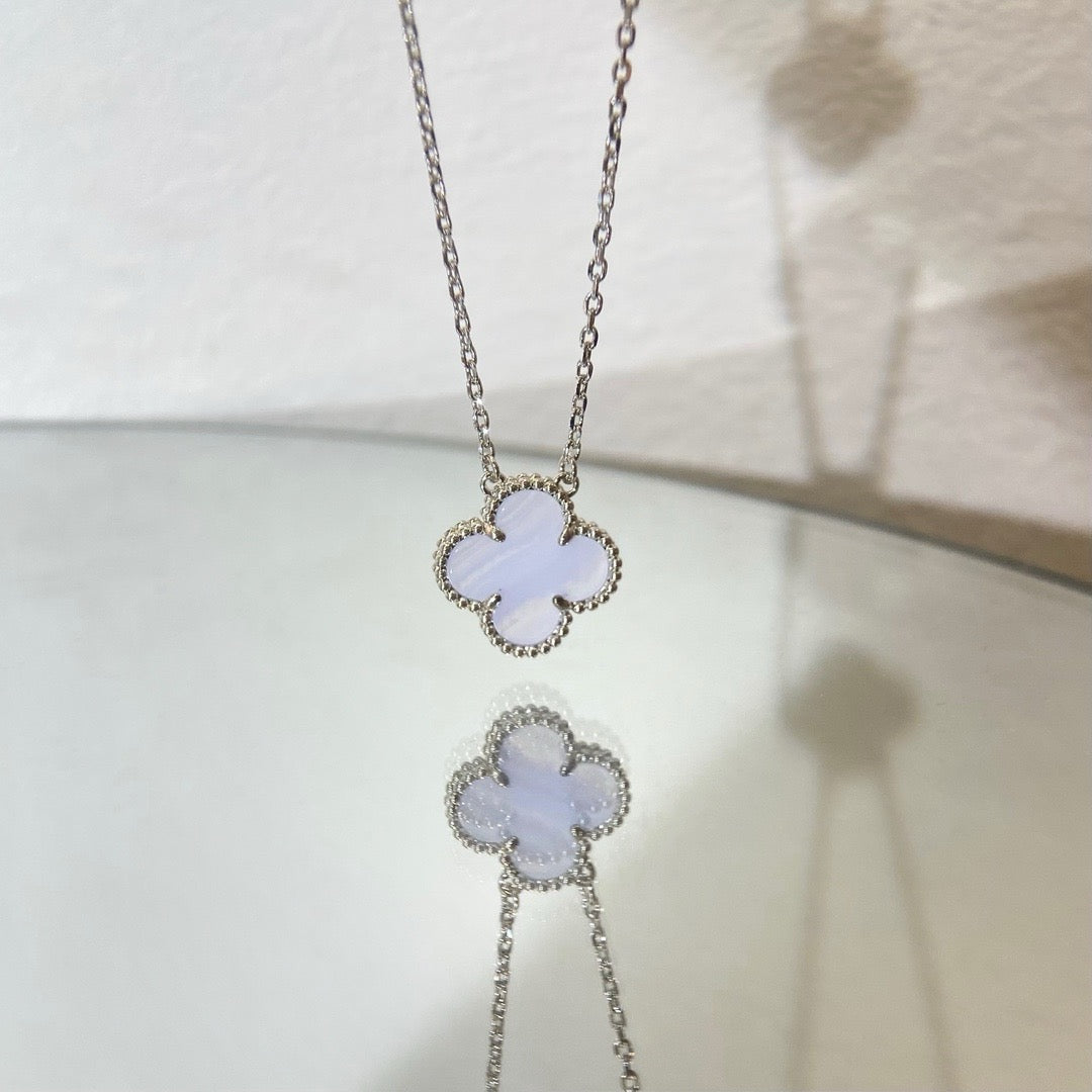 [Clover Jewelry]CLOVER 15MM BLUE CHALCEDONY NECKLACE SILVER