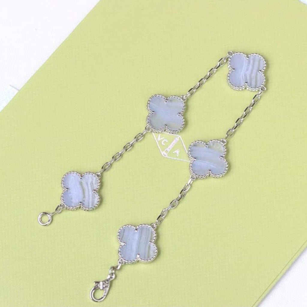 [Clover Jewelry]CLOVER  5 MOTIVE LILA CHALZEDON ARMBAND SILBER