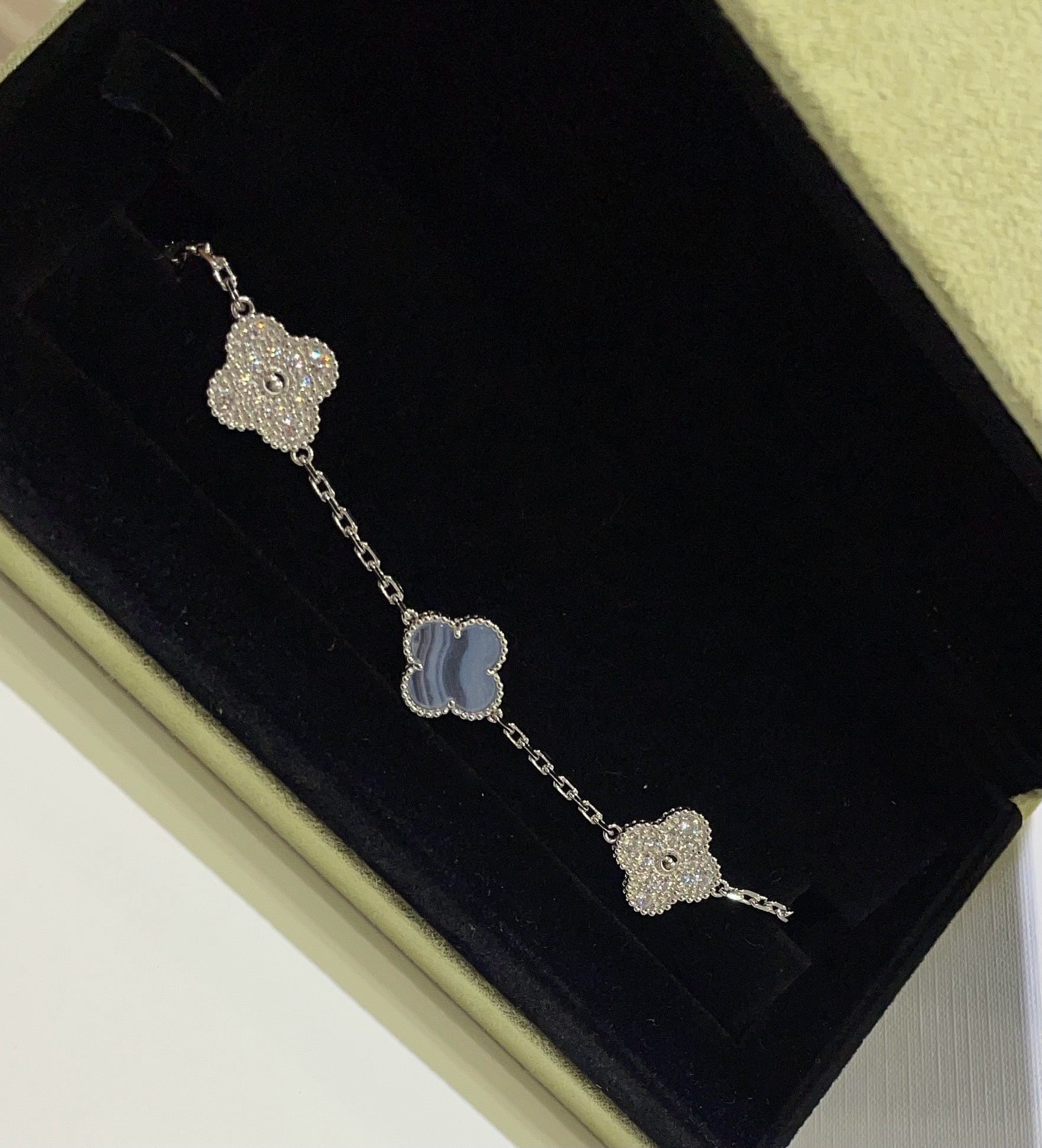 [Clover Jewelry]CLOVER  5 MOTIF DIAMOND PURPLE CHALCEDONY BRACELET SILVER
