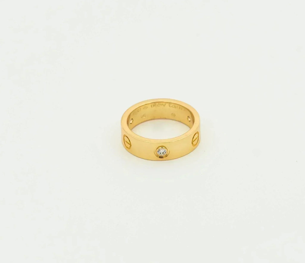 [クローバー・ジュエリー]LOVEリング 5.5MM 3ダイヤモンド ゴールド