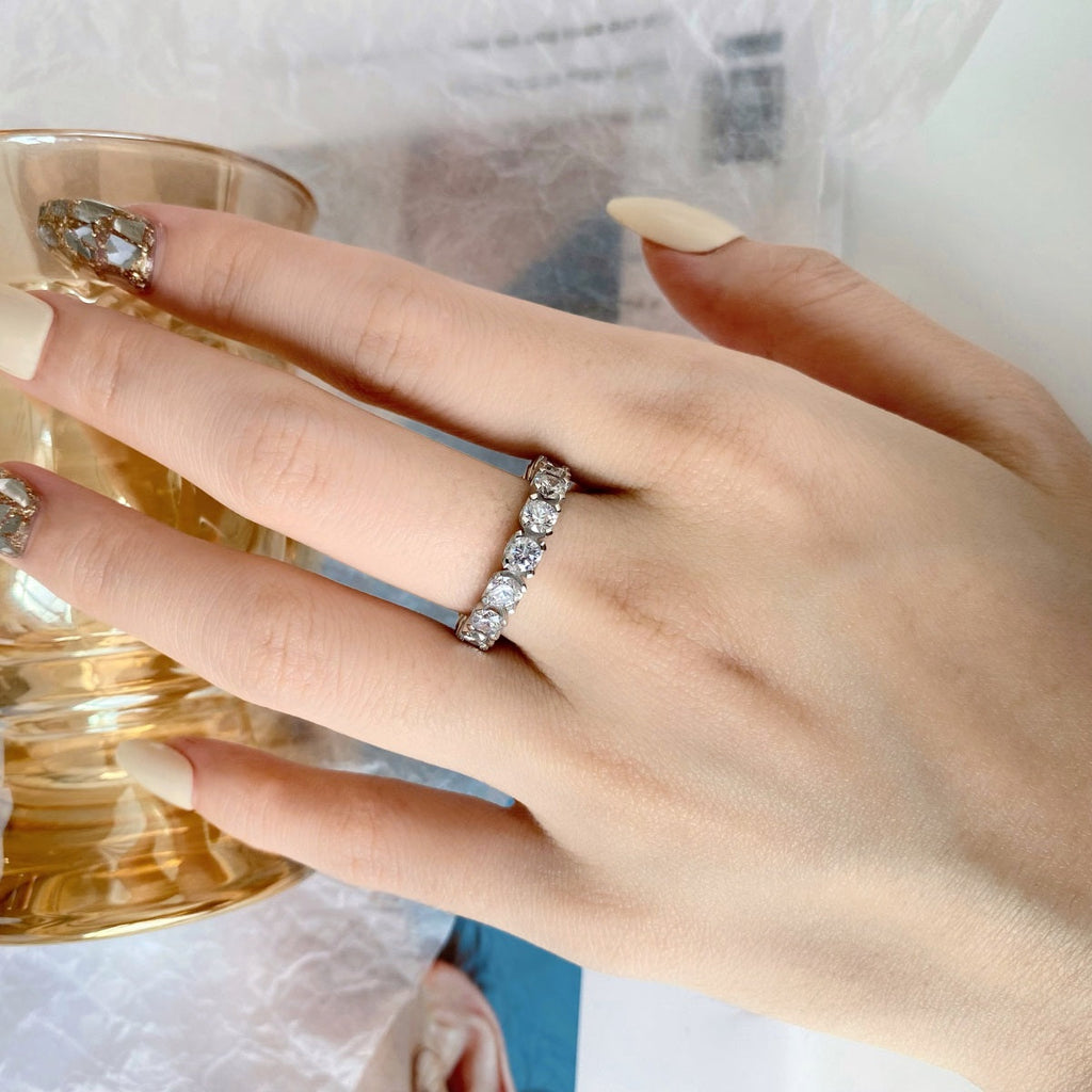 [Clover Jewelry]エタニティ ラウンドカット テニスリング