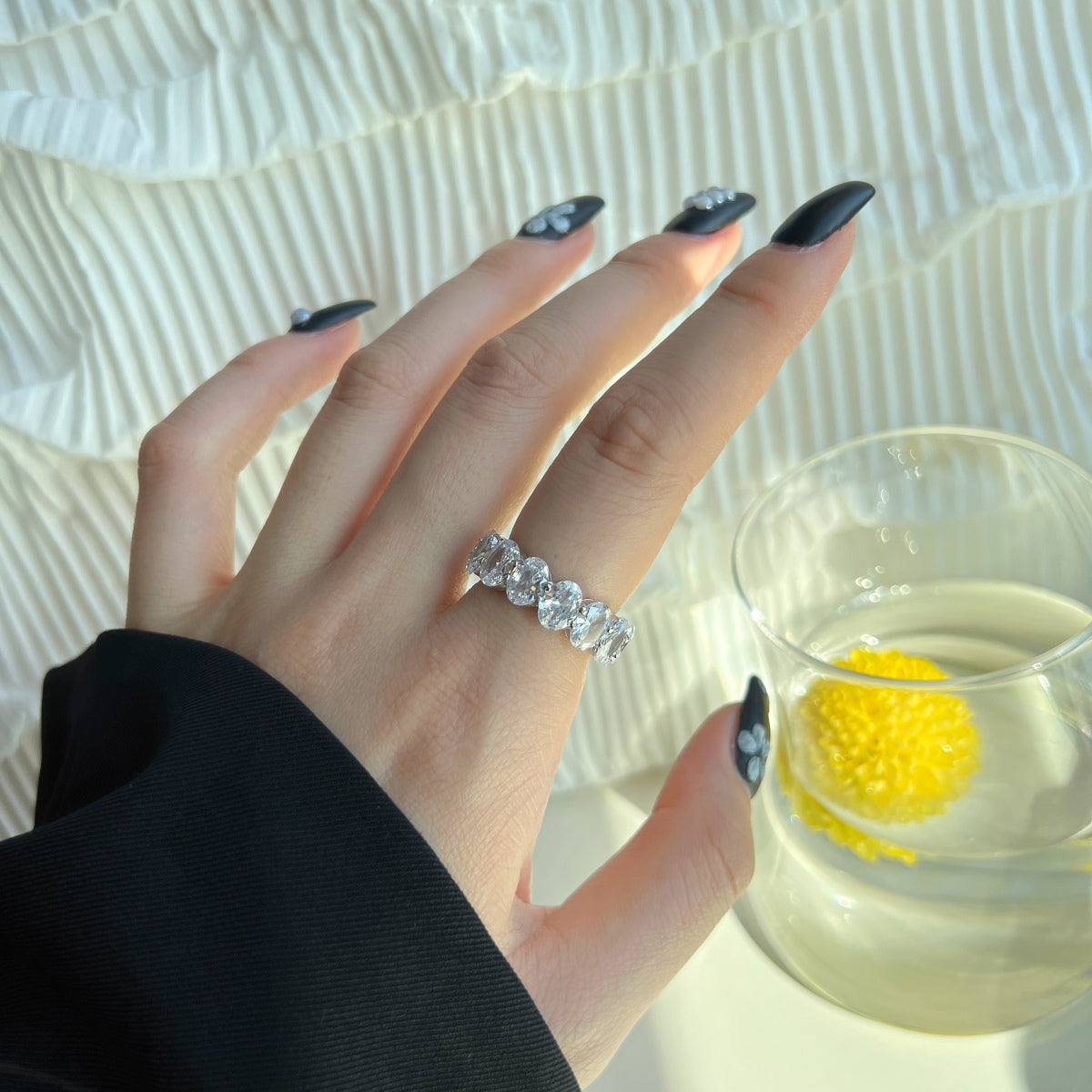 [Clover Jewelry]クッションカットテニスリング