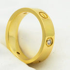 [クローバー・ジュエリー]LOVEリング 5.5MM 3ダイヤモンド ゴールド