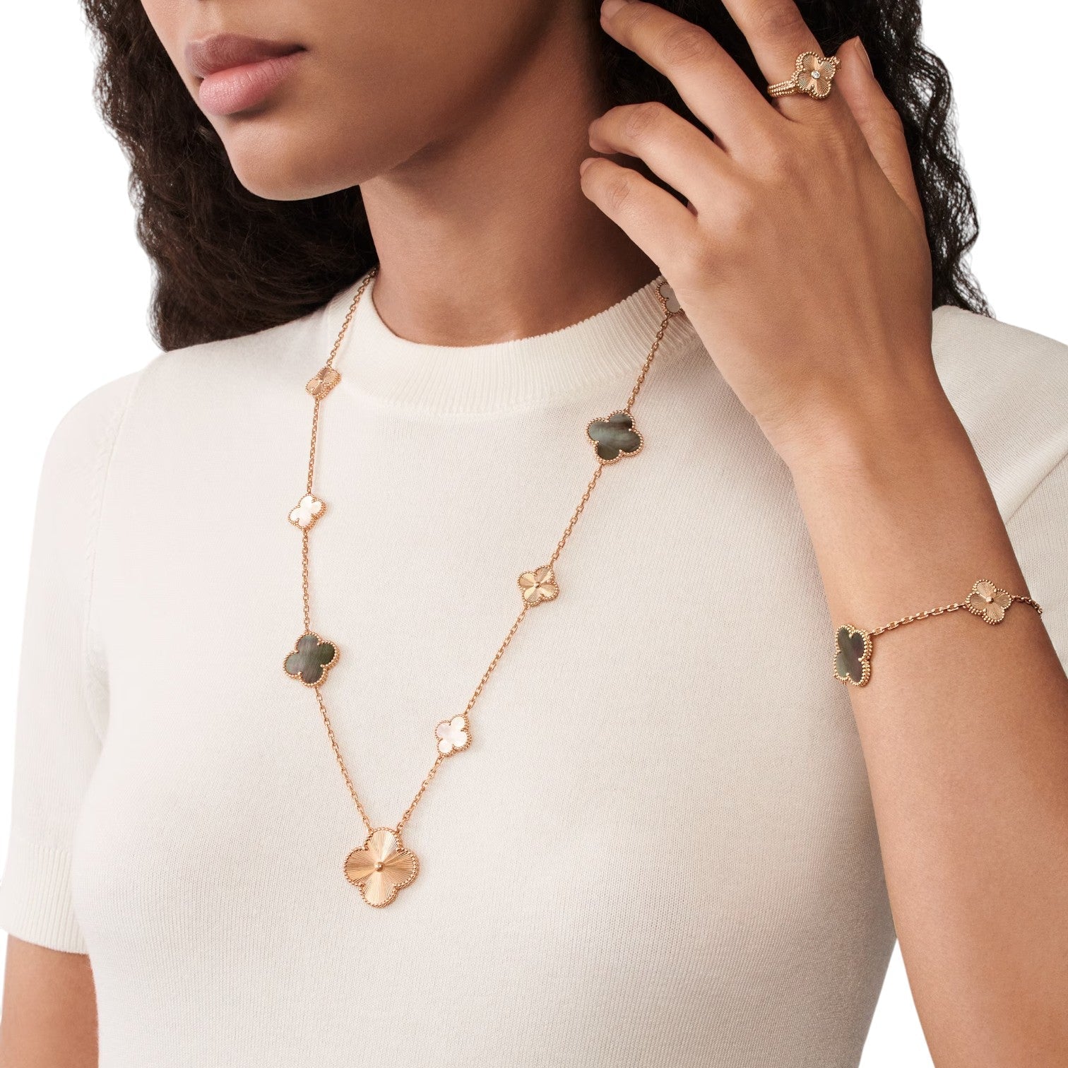[Clover Jewelry]DETACHABLE CLOVER 15(11+4) FLOWER ROSE GOLD NECKLACE SET