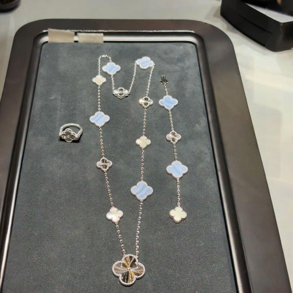 [Clover Jewelry]DETACHABLE CLOVER 15(11+4) FLOWER SILVER NECKLACE SET