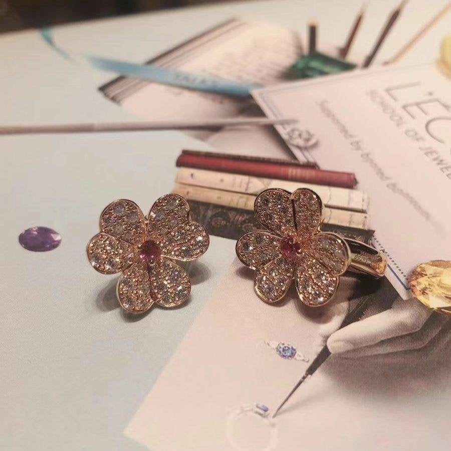 [Clover Jewelry]FRIVOLE PINK GOLD FLOWER DIAMOND EARRINGS