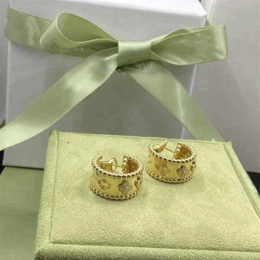 [クローバージュエリー]ペルレ ダイヤモンド イヤリング