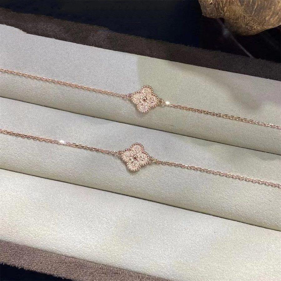 [Clover Jewelry]クローバー 一輪のブレスレット